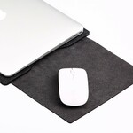 MacBook Pro 15 / Touch Bar läpikuultava huopakotelo