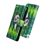 Kotelo iPhone 12 Panda ja bambu